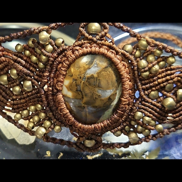 Source Unknown Jewelry - Artisan Brown Macramed Bracelet/Gorgeous, Lg Brecciated Jasper(?) Cabo